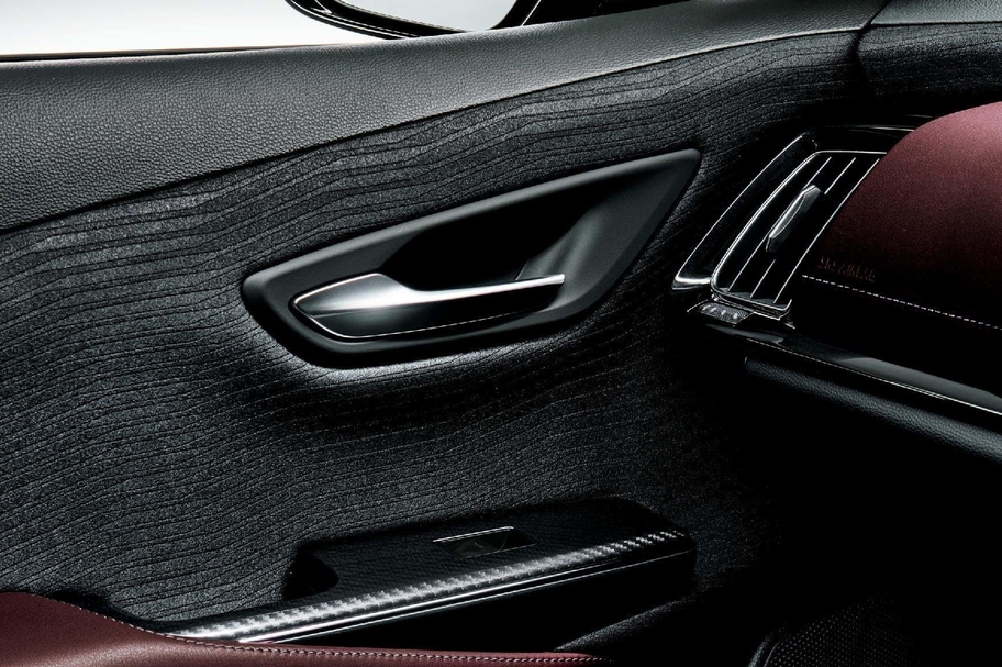 RS Four(2.5Lハイブリッド車)