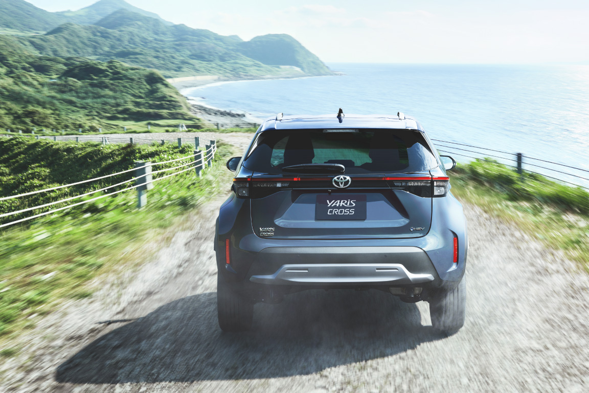 yariscross_design_img06