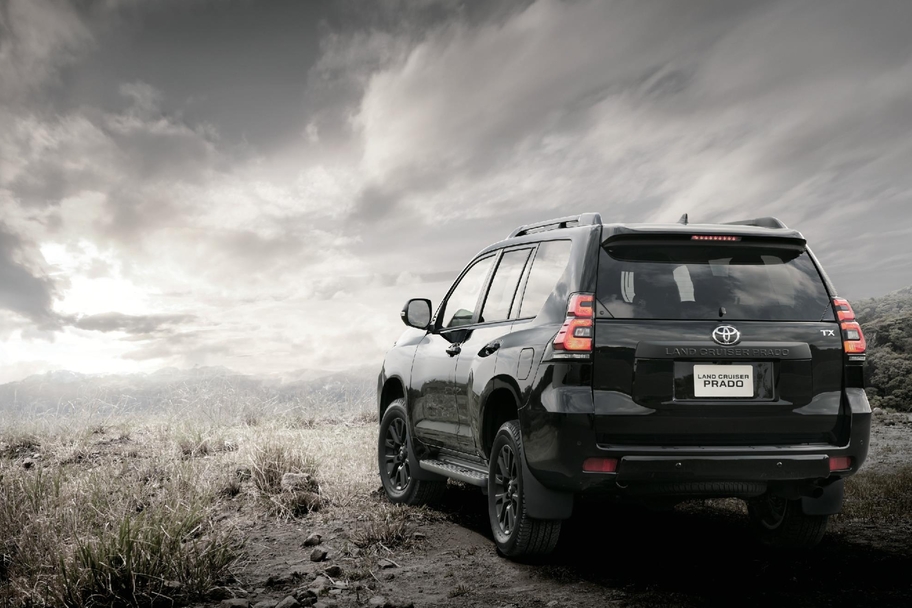 特別仕様車TX“Lパッケージ・Matt Black Edition”（2.7Lガソリン車7人乗り）［ベース車両はTX（2.7Lガソリン車7人乗り）］