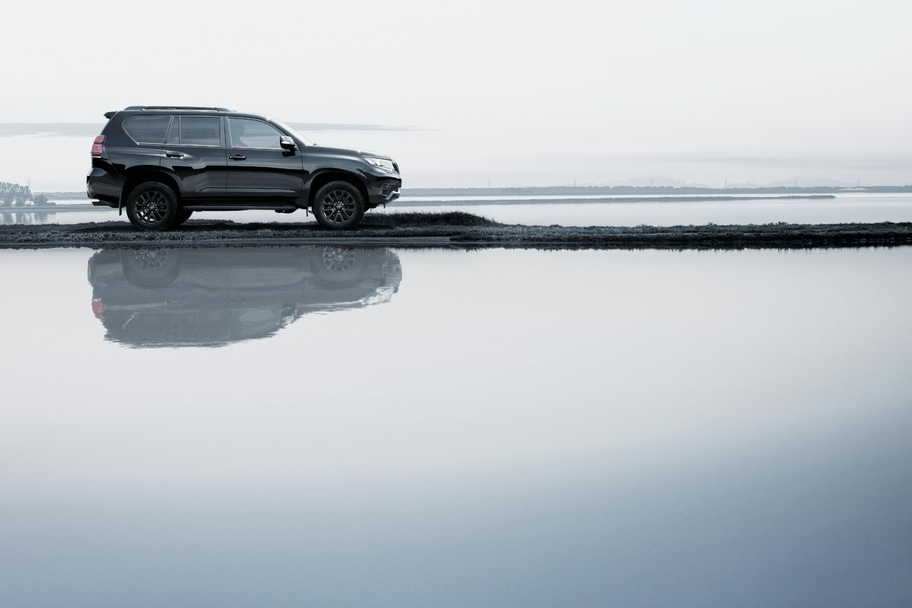 特別仕様車TX“Lパッケージ・Matt Black Edition”（2.7Lガソリン車7人乗り）［ベース車両はTX（2.7Lガソリン車7人乗り）］