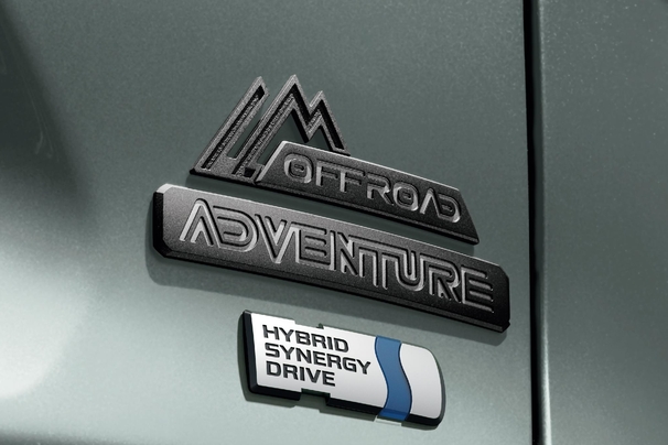 “OFFROAD package”専用リヤマーク