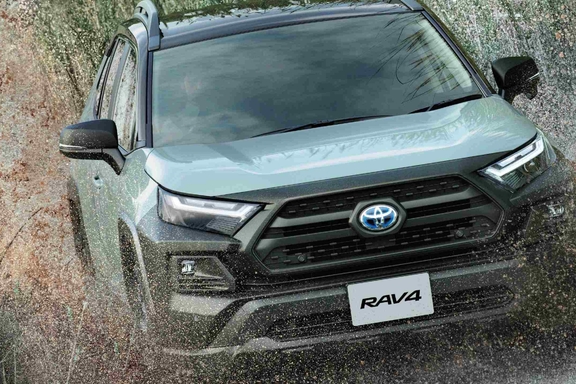 特別仕様車 Adventure “OFFROAD package Ⅱ”（ハイブリッド車）