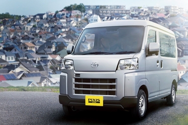 デラックス（CVT・2WD）